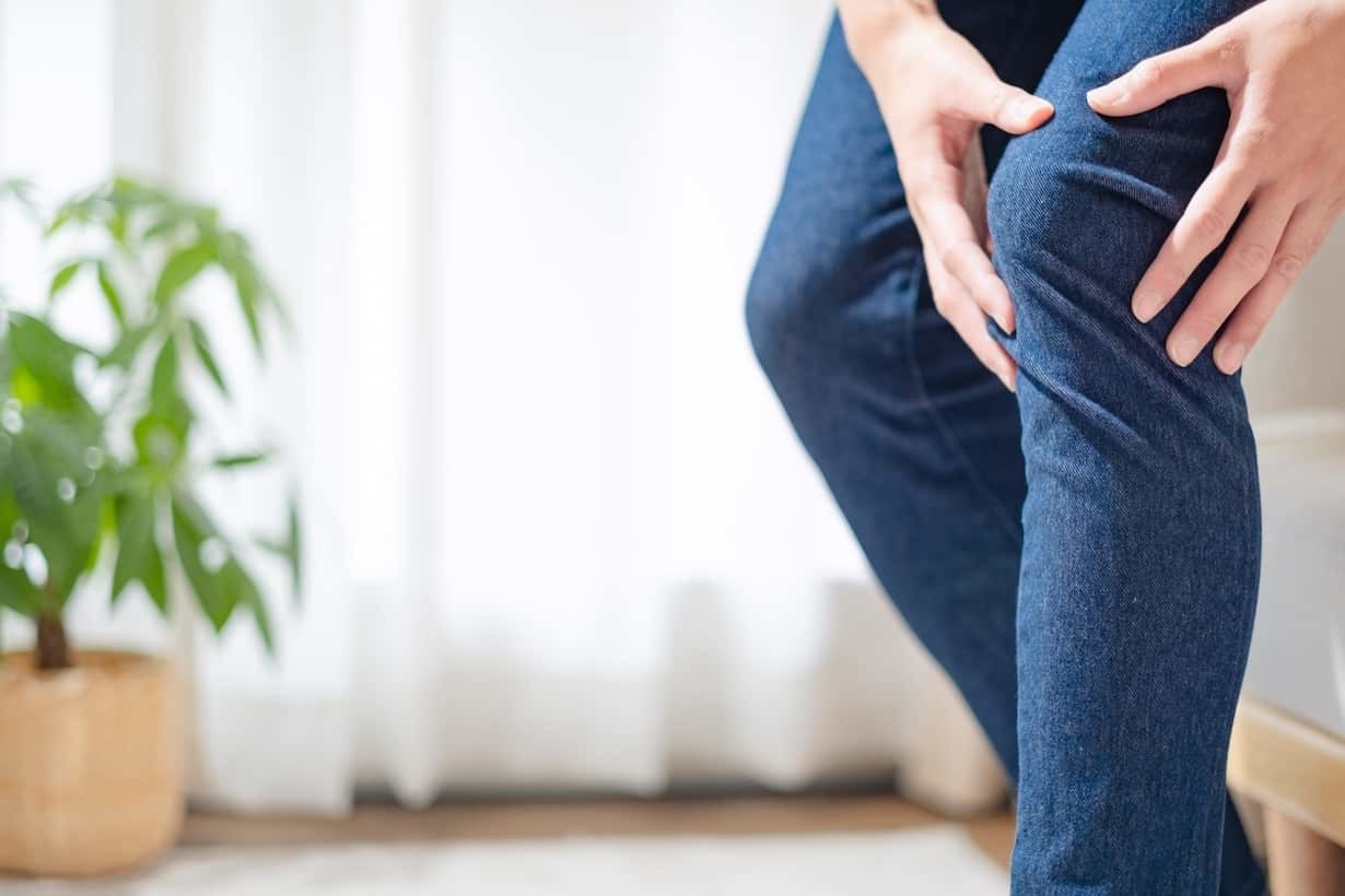 変形性膝関節症がある場合、運動を完全に避けるべき場合